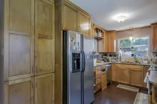 802 Crest Oak Ct, Arlington, TX 76012 - Photo 11