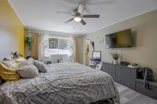 802 Crest Oak Ct, Arlington, TX 76012 - Photo 17