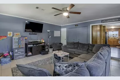 802 Crest Oak Court, Arlington, TX 76012 - Photo 17