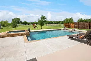 199 Newfield Ln, Springtown, TX 76082 - Photo 31