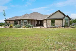 199 Newfield Ln, Springtown, TX 76082 - Photo 3