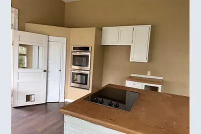 280 W 4th Street, Crawford, TX 76638 - Photo 11