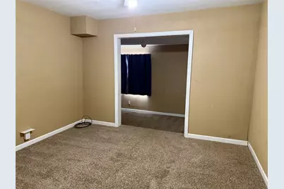 280 W 4th Street, Crawford, TX 76638 - Photo 13