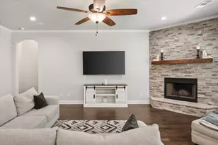 312 Equestrian Dr, Waxahachie, TX 75165 - Photo 23