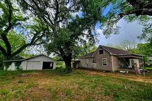 200 Jay St, Trinidad, TX 75163 - Photo 1