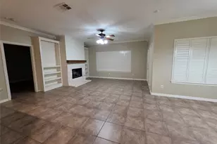 2716 Park Pl, Burleson, TX 76028 - Photo 5