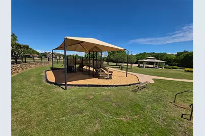 2716 Park Place, Burleson, TX 76028 - Photo 37