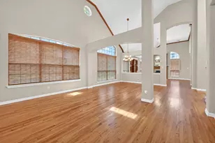 656 Links View Ct, Grand Prairie, TX 75052 - Photo 5
