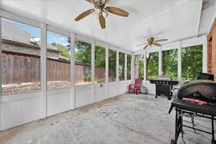 656 Links View Ct, Grand Prairie, TX 75052 - Photo 31