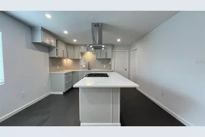 2931 Ivandell Avenue, Dallas, TX 75211 - Photo 3