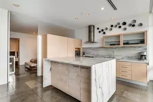 2430 Victory Park Ln, Dallas, TX 75219 - Photo 13