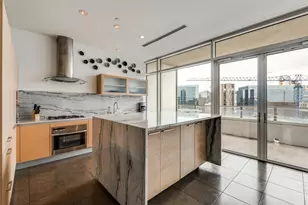 2430 Victory Park Ln, Dallas, TX 75219 - Photo 11