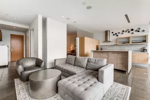 2430 Victory Park Ln, Dallas, TX 75219 - Photo 7