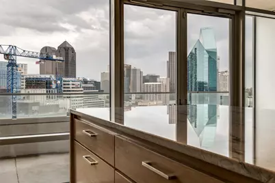 2430 Victory Park Lane #2206, Dallas, TX 75219 - Photo 15