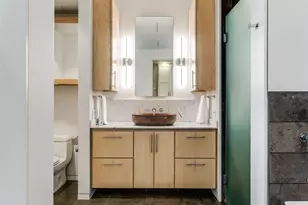 2430 Victory Park Ln, Dallas, TX 75219 - Photo 19