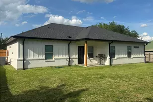 317 Lakeview Dr, Alvarado, TX 76009 - Photo 3