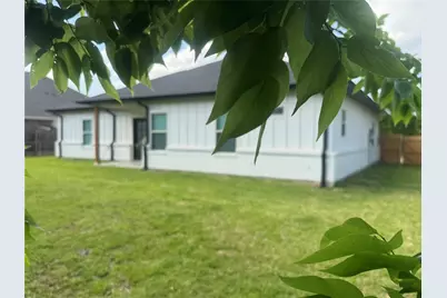 317 Lakeview Drive, Alvarado, TX 76009 - Photo 1