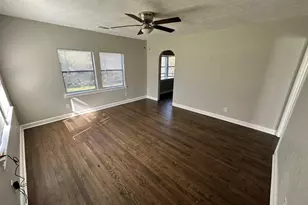 1210 Lindsey St, Denton, TX 76205 - Photo 11