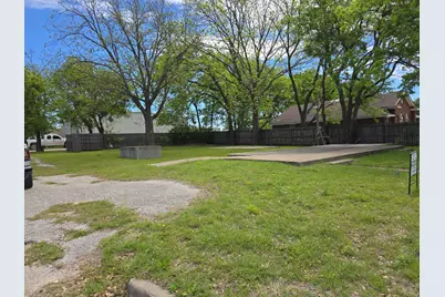 811 Hillsboro Street, Cleburne, TX 76033 - Photo 5