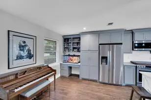 106 Hillcrest Dr, Midlothian, TX 76065 - Photo 7