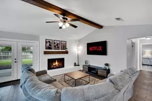 106 Hillcrest Dr, Midlothian, TX 76065 - Photo 3