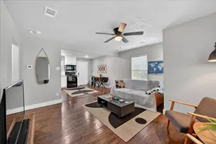 4221 Lisbon St, Fort Worth, TX 76107 - Photo 3