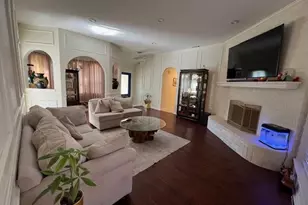 1305 Stonecreek Ct, Garland, TX 75043 - Photo 9