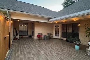 1305 Stonecreek Ct, Garland, TX 75043 - Photo 19