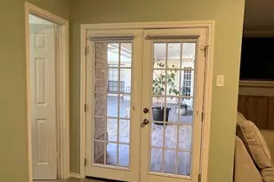 1305 Stonecreek Ct, Garland, TX 75043 - Photo 11