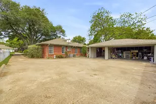 6524 Ravendale Ln, Dallas, TX 75214 - Photo 31