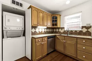 6524 Ravendale Ln, Dallas, TX 75214 - Photo 11