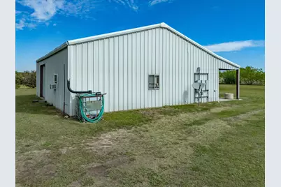 2414 E Ennis Avenue #A, Ennis, TX 75119 - Photo 7