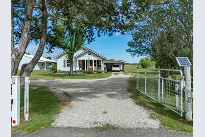 2414 E Ennis Avenue #A, Ennis, TX 75119 - Photo 3