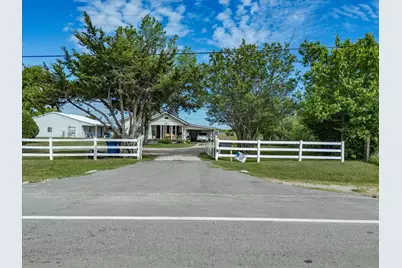 2414 E Ennis Avenue #A, Ennis, TX 75119 - Photo 5