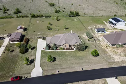 188 Owen Circle, Weatherford, TX 76087 - Photo 5