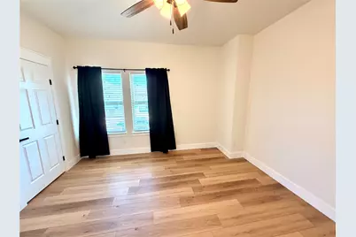 1720 Lloyd Avenue, Fort Worth, TX 76105 - Photo 15
