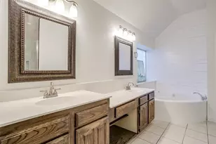 704 Red Oak, Crowley, TX 76036 - Photo 19