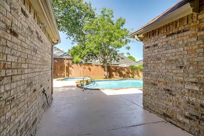 704 Red Oak, Crowley, TX 76036 - Photo 33