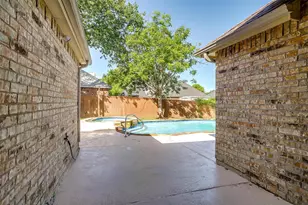 704 Red Oak, Crowley, TX 76036 - Photo 33