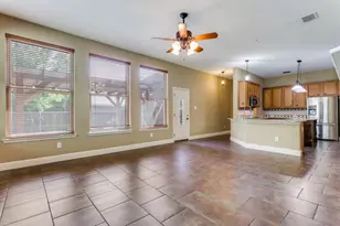 2609 Valencia Ln, Denton, TX 76210 - Photo 7