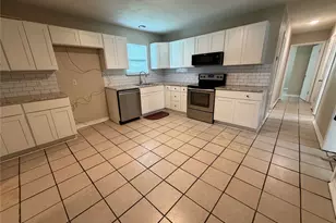 532 King St, Burleson, TX 76028 - Photo 5