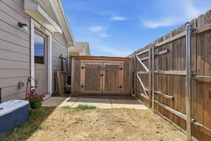 454 Eagle Wind Wy, Ferris, TX 75125 - Photo 31