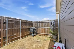 454 Eagle Wind Wy, Ferris, TX 75125 - Photo 29