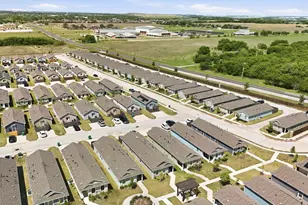 454 Eagle Wind Wy, Ferris, TX 75125 - Photo 33