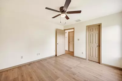 721 Comanche Cove Drive, Granbury, TX 76048 - Photo 19