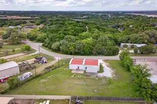 721 Comanche Cove Dr, Granbury, TX 76048 - Photo 33