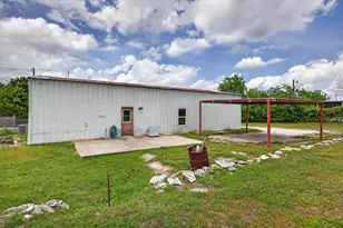 721 Comanche Cove Dr, Granbury, TX 76048 - Photo 29