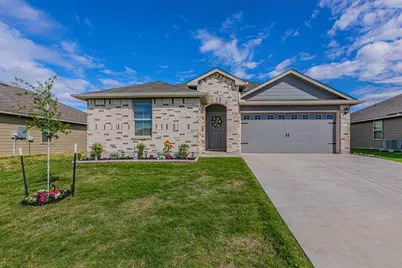 7017 Canadian Drive, China Spring, TX 76633 - Photo 1