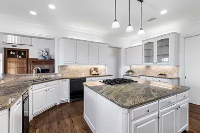 7402 Round Hill Road, McKinney, TX 75072 - Photo 15