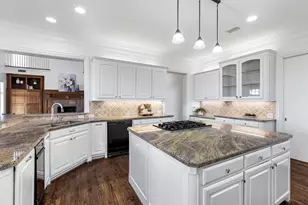 7402 Round Hill Rd, McKinney, TX 75072 - Photo 15